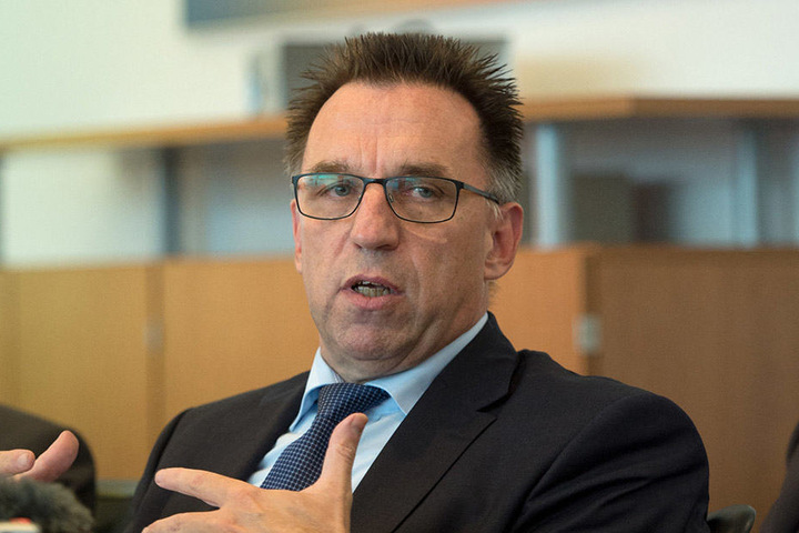 Verkündete am Donnerstag schmerzhafte Einschnitte, aber auch Pläne für die Zukunft:
Bombardier-Deutschlandchef Michael Fohrer.