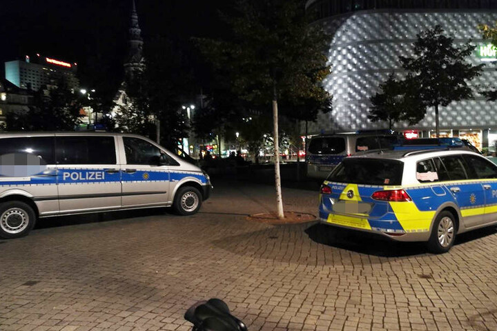 Der Polizeieinsatz vor Ort nach der tätlichen Auseinandersetzung dauerte mehrere Stunden.