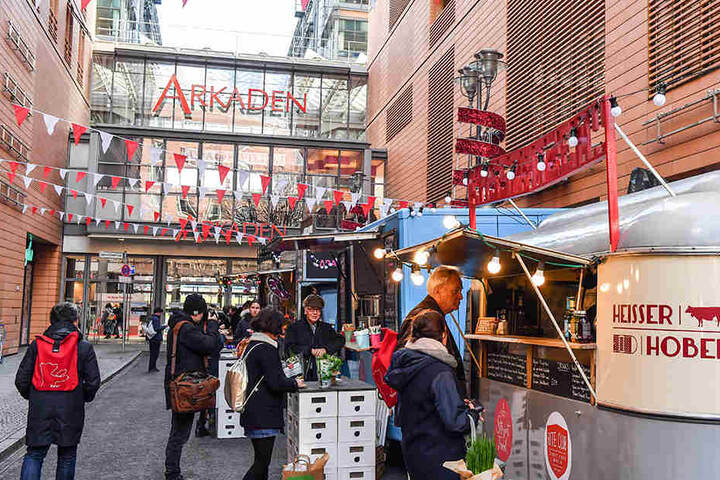 Am Potsdamer Platz ist während der Berlinale ein Street Food Market aufgebaut.