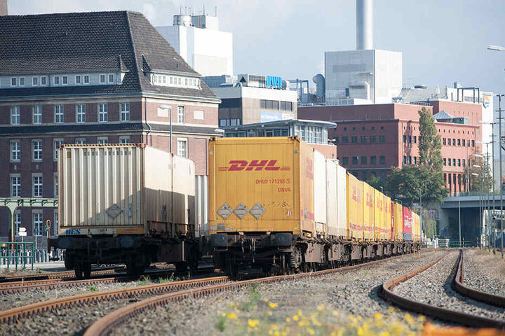 Zu laute Güterwaggons stehen in ganz Deutschland bald auf dem Abstellgleis. (Symbolbild)