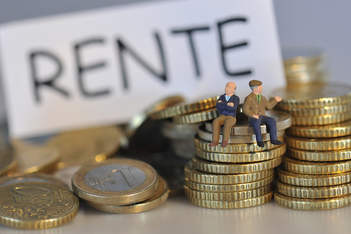 Minister und Bundestagsabgeordnete sind nicht bei der Rentenkasse pflichtversichert. (Symbolbild)