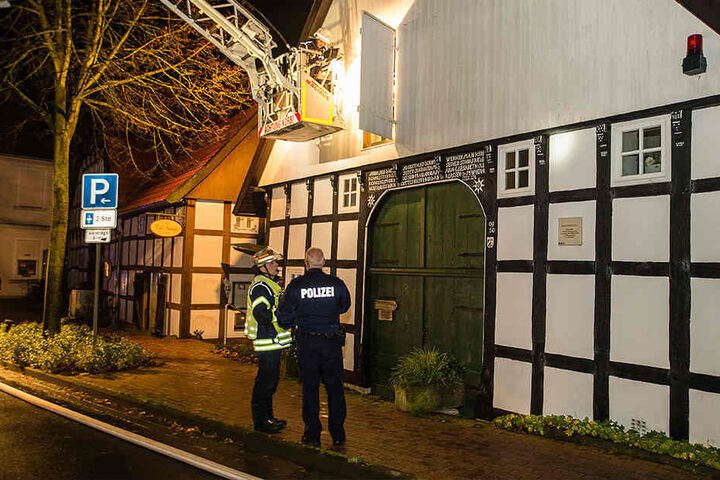 Der Schaden liegt zwischen 20.000 und 30.000 Euro.