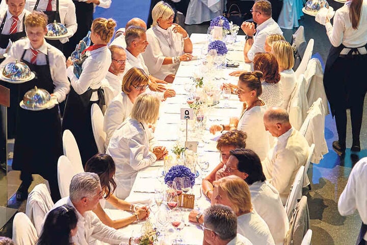 Ganz in Weiß ließen sich die Gäste des „White Day“ kulinarisch verwöhnen.
