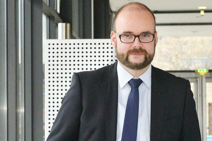 Kultusminister Christian Piwarz (43, CDU) hat zum Schuljahresbeginn keine guten Nachrichten. 230 Stellen konnten nicht besetzt werden.