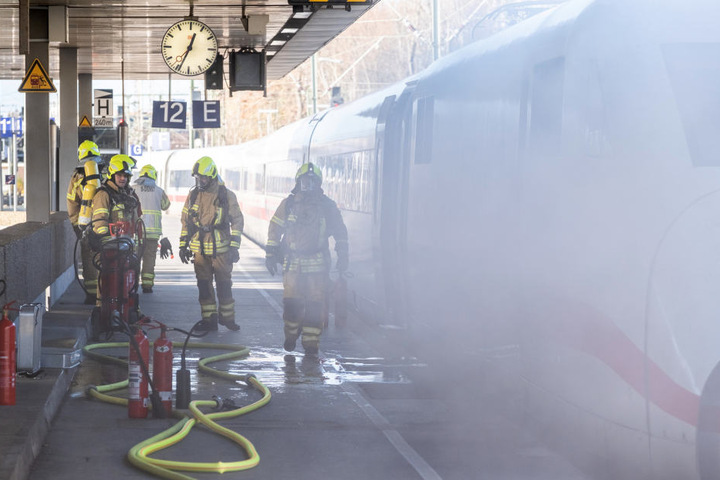 Am 4. Dezember geriet ein ICE in Hannover teilweise in Brand.