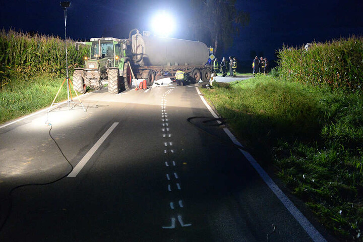 Bis 23 Uhr war die Unfallstelle komplett gesperrt.