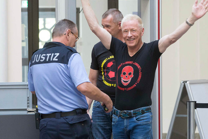 Multi-Unternehmer Wolle Förster (62) freut sich über die berauschenden
Zukunftsaussichten für seinen alten Schlachthof.