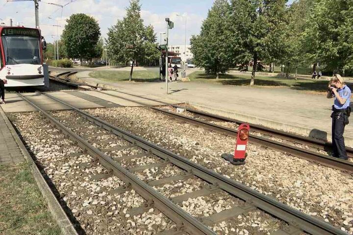 Die Polizei sicherte Spuren am Unfallort.