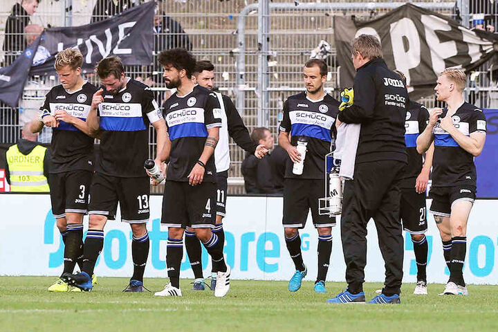 Arminia hadert mit den Entscheidungen des Schiedsrichters.
