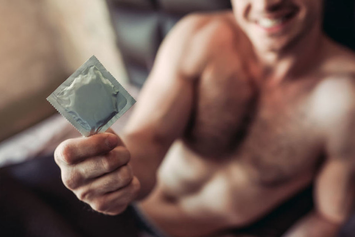 In Frankreich wird jährlich bei rund 6000 Menschen HIV diagnostiziert. (Symbolbild)