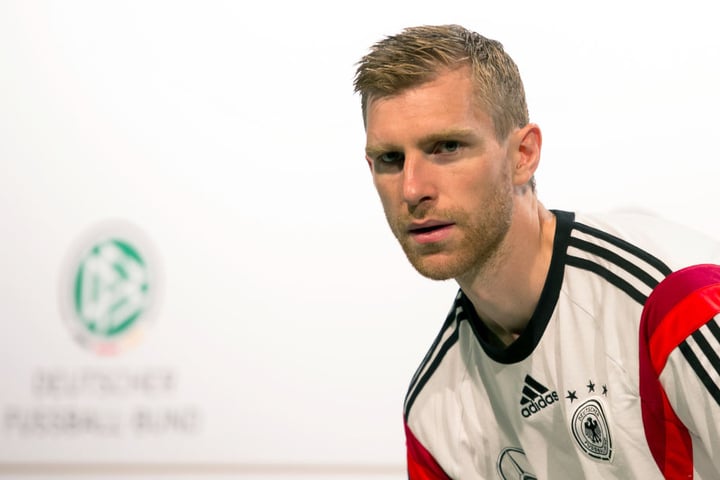 Per Mertesacker äußerte sich erst kürzlich darüber, dass er wegen des enormen Drucks vor nahezu jedem Spiel Magenbeschwerden und Durchfall habe.