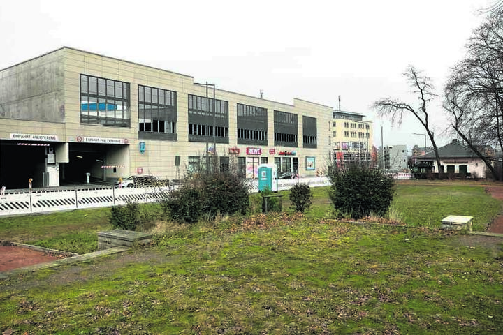 An der Huschhalle (Tharandter Straße) soll ein Trimm-dich-Pfad gebaut werden.