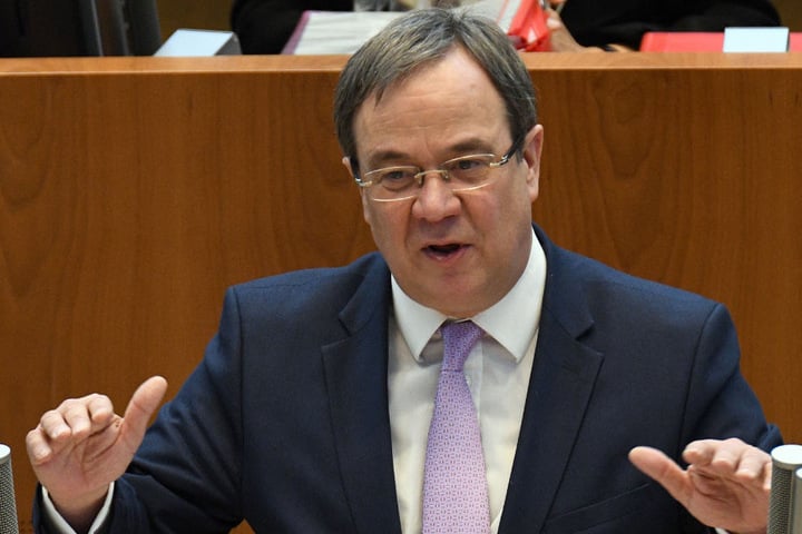 Ministerpräsident Armin Laschet (CDU, 57) will sich die Eröffnungszeremonie des A33-Abschnitts nicht entgehen lassen.