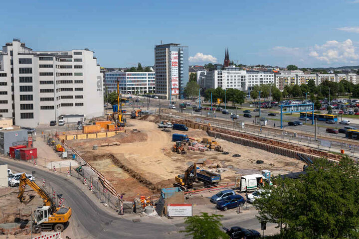 Neben der Zentrale von Eins Energie ist ein neues Hotel am Johannisplatz geplant.