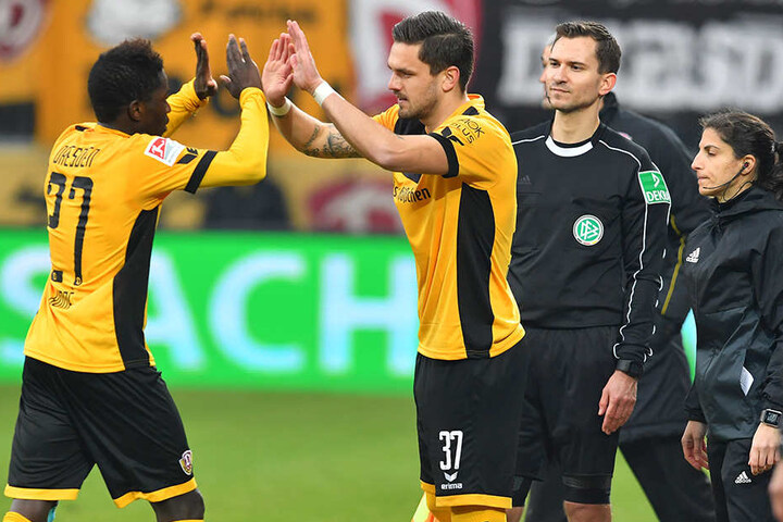 Gegen Nürnberg kam Pascal Testroet für Moussa Koné.