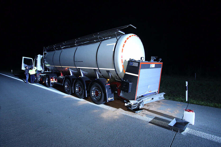 Der Fahrer des Milchlasters blieb unverletzt.