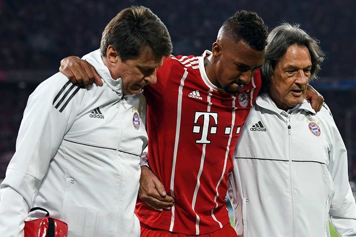 Jerome Boateng musste bereits Mitte der ersten Halbzeit verletzt ausgewechselt werden.