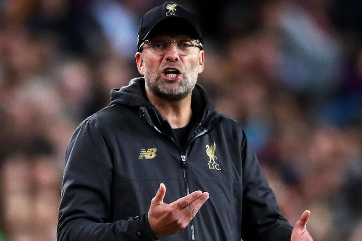 Liverpools Coach Jürgen Klopp musste mit seinem Team eine empfindliche Schlappe in Barcelona hinnehmen.