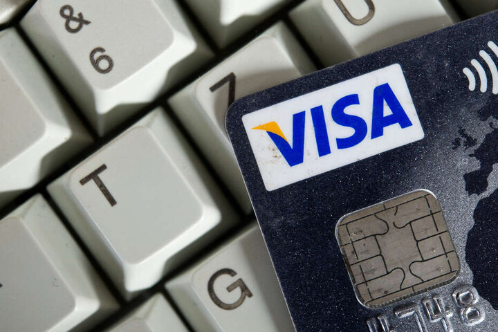 Online-Betrüger knöpfen potenziellen Autokäufern über eine Million Euro ab. (Symbolbild)