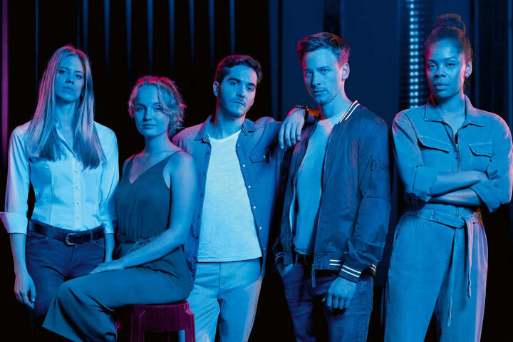 Die Polizeischüler (v.l.n.r.): Leonie Ruska (Larissa Marolt), Inka Kubicki (Luise von Finckh), Kilian Hirschfeld (Francois Goeske), Marc Abel (Timmi Trinks), Ann-Christin "AC" Heffner (Jane Chirwa).