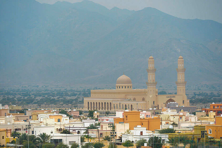 Ein Chemnitzer sitzt in Oman fest. Ein arabischer Wüstenstaat.