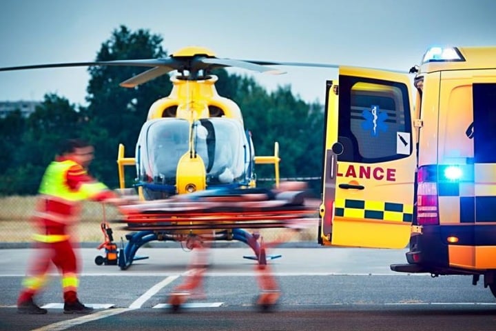 Der Hubschrauber hatte zuvor einen Schwerkranken in ein Krankenhaus gebracht. (Symbolbild)