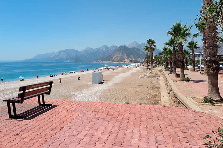 Keine Seltenheit mehr in der Türkei: Ein relativ leerer Strand. (Symbolbild)