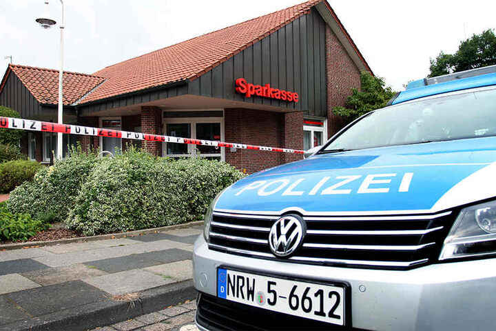 Die Polizei sperrte den Tatort ab.