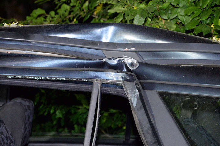 Noch ist unklar, wieso der 16-Jährige die Kontrolle über das Auto verlor.