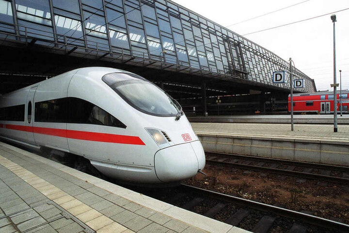 Nach dem Streckenausbau sollen Fernzüge zwischen Chemnitz und Leipzig fahren.