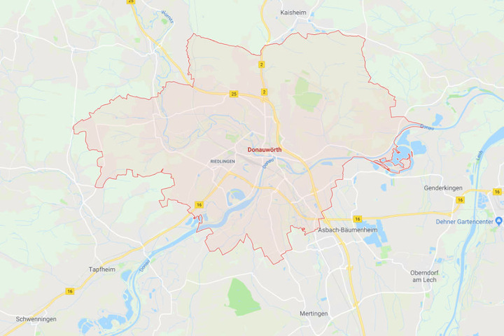 Eine 73 Jahre alte Frau war auf der Bundesstraße 2 bei Donauwörth in Bayern als Geisterfahrerin unterwegs.