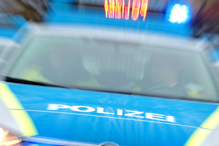 Die Polizei untersagte dem betrunkenen 28-Jährigen die Weiterfahrt (Symbolbild).