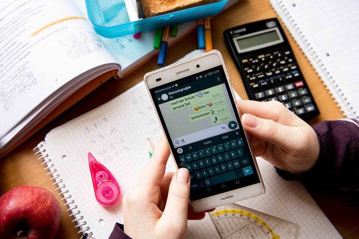Smartphones im Klassenzimmer sind umstritten.