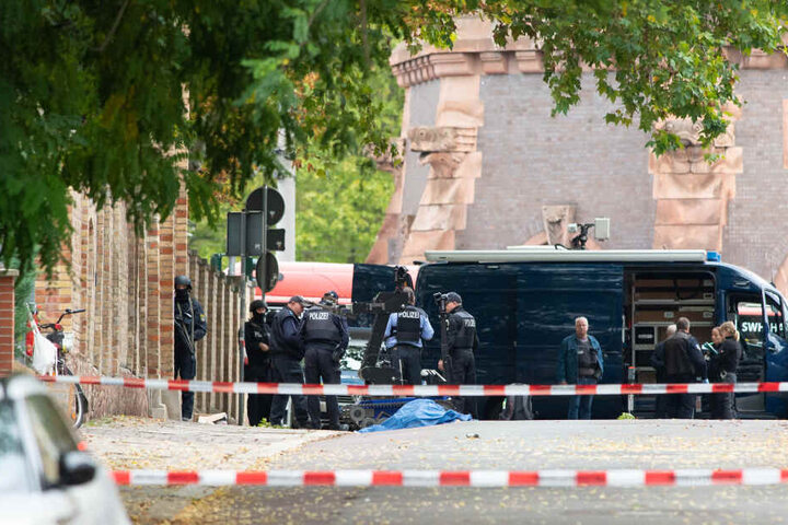 Ein Rechtsextremist hat im Oktober bei einem Anschlag in Halle zwei Menschen getötet. (Archivbild)