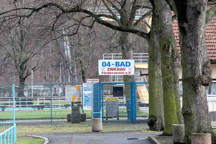 Über 40.000 Euro soll die Kürzung der Sitzungsgelder der Stadträte einbringen, und den ehrenamtlich betriebenen Freibädern wie dem "04-Bad" in Pölbitz zu Gute kommen.