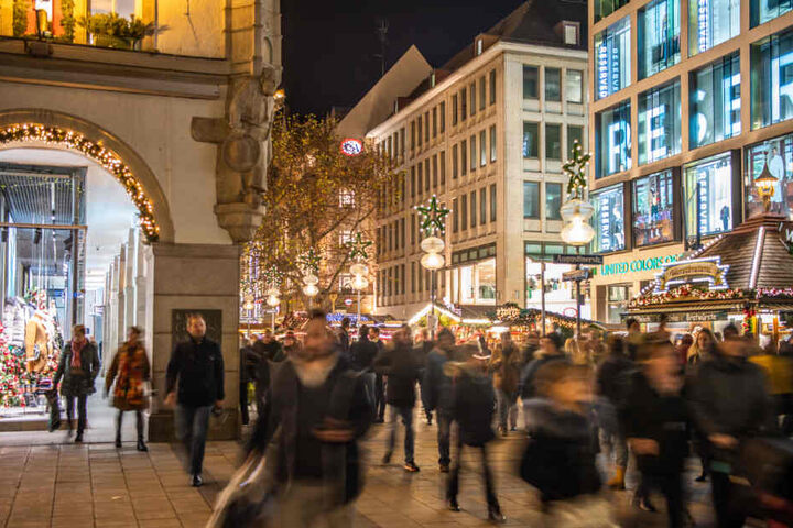 Gegenüber dem Vorjahr kamen deutlich mehr Besucher am ersten Adventssamstag. (Foto zeigt Münchens Innenstadt)