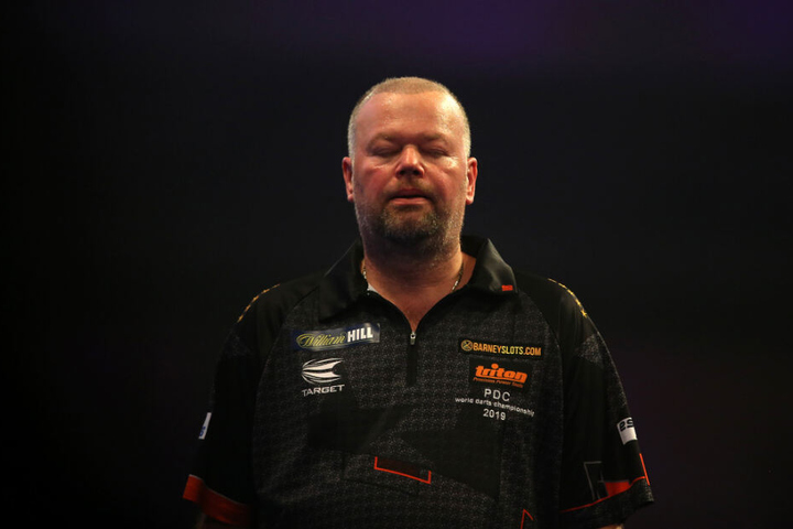 Raymond van Barneveld tritt nach der WM ab.