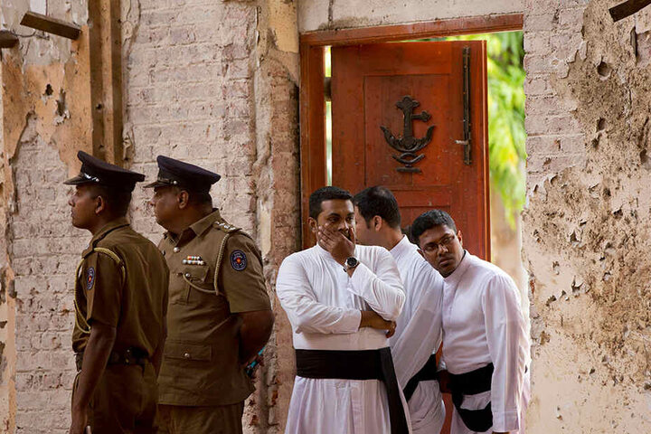 Nach dem blutigen Ostersonntag stehen viele Menschen in Sri Lanka unter Schock und Anspannung. Das Entsetzen über die verheerenden Selbstmordanschläge ist groß - nicht nur im Land.