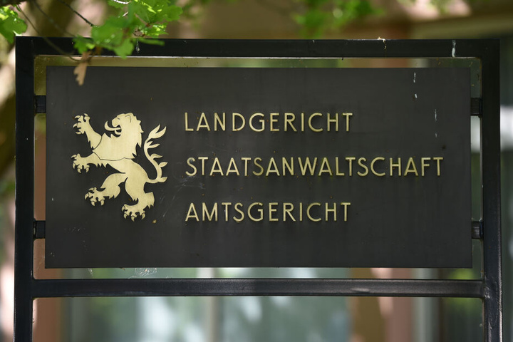 Der Prozess findet vor dem Landgericht in Marburg statt (Symbolbild).