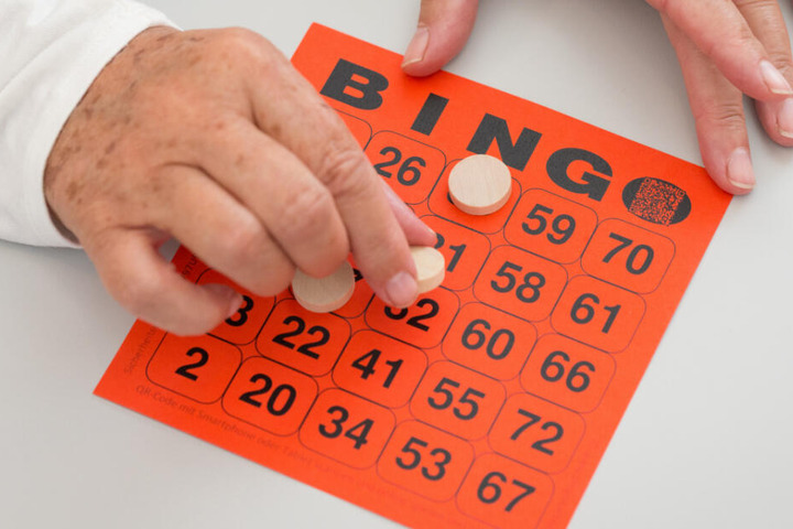 Im Café des Zentrum Weissenburg könnt ihr eine Runde "Bullshit-Bingo" zocken. (Symbolbild)