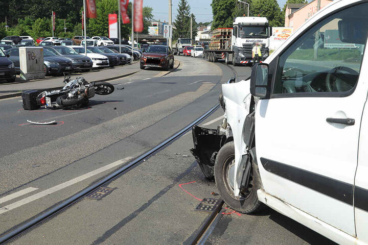 Die Straße musste gesperrt werden.