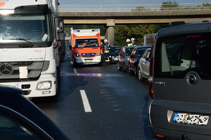 Die Autobahn wird mehrere Stunden gesperrt bleiben.