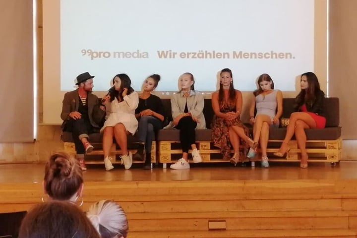 Am Sonntag stellten sich sechs der "7 Töchter" den Fragen der Presse in Leipzig.