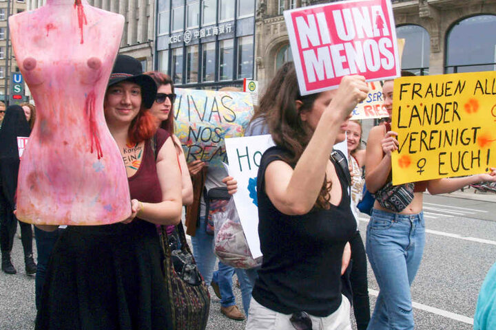 Die Demonstration bestand größtenteils aus Frauen.