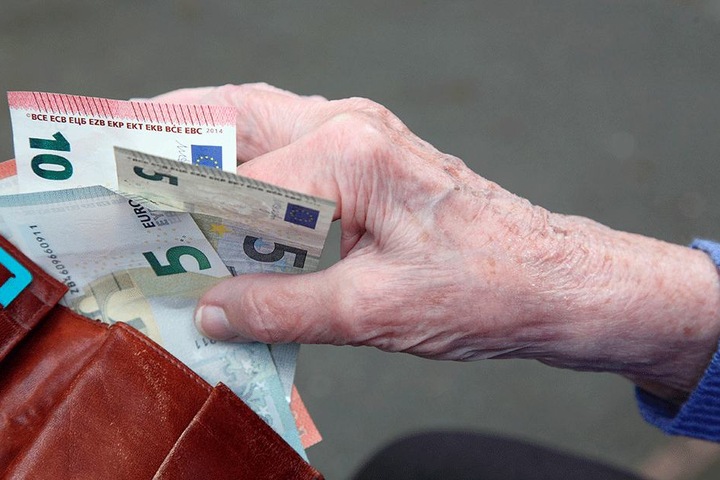 Geldbörse zu bei fadenscheinigen Nachfragen!