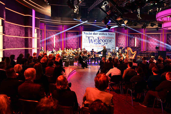 Die neue Dekoration im Riverboat Studio der Media City Leipzig (auf dem Bild zu sehen bei der "Nacht der stillen Stars"). Hier startet am 15. April die Veranstaltungsreihe "P.D. Spotlights".