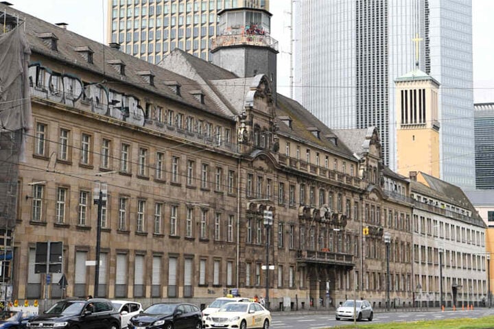 Der Stein des Anstoßes: Das Alte Polizeipräsidium in Frankfurt (Archivbild).