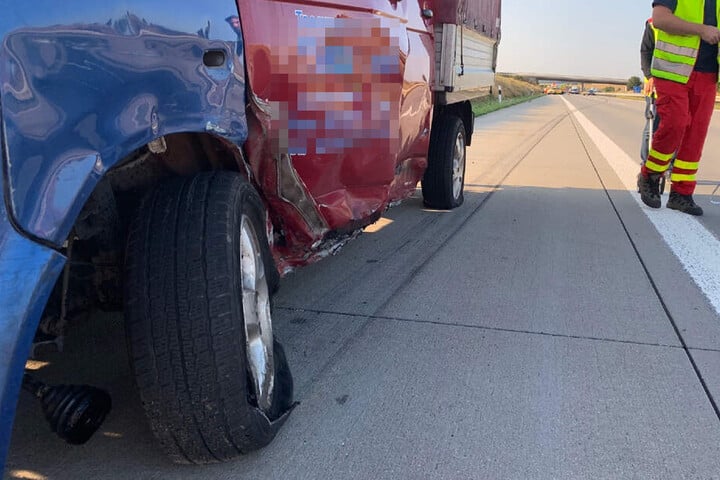 Der VW Transporter welcher auf den BMW Auffuhr.