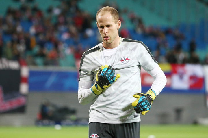 Auf dem Rücken trägt er seit dieser Saison die Nummer 1. Aber Péter Gulácsi (28) wird nicht mehr in allen Wettbewerben das Leipziger Tor hüten.
