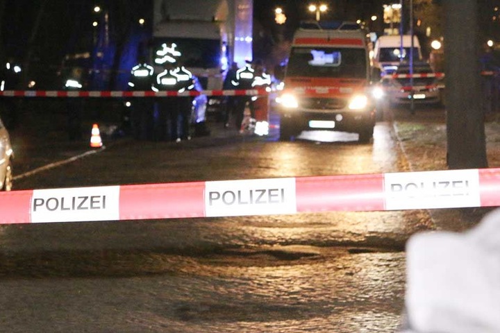 Auf der Goetheallee wurde ein Mann niedergestochen, für ihn kam jede Hilfe zu spät.